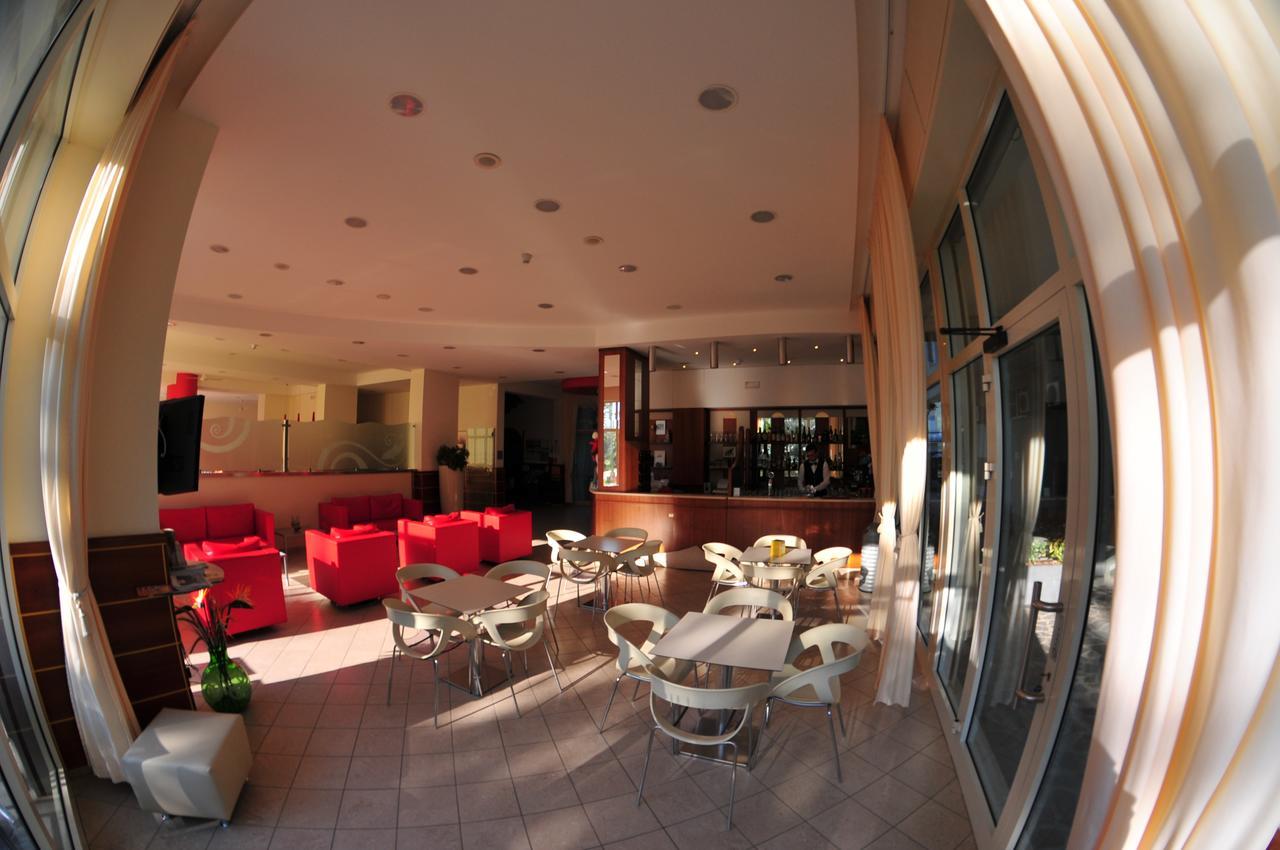 Antares Hotel 2*